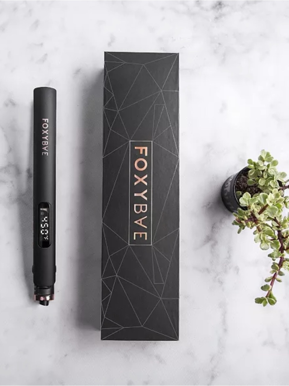 FoxyBae 
Très Sleek Rose Gold Flat Iron